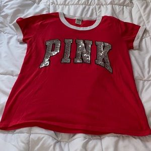 stretchy hot pink t-shirt.